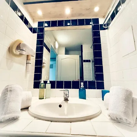 Alma - Douceur Rétaise&piscine Appartement *