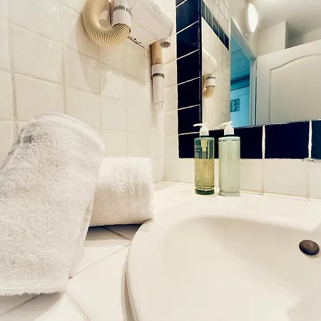 Alma - Douceur Rétaise&piscine Appartement *